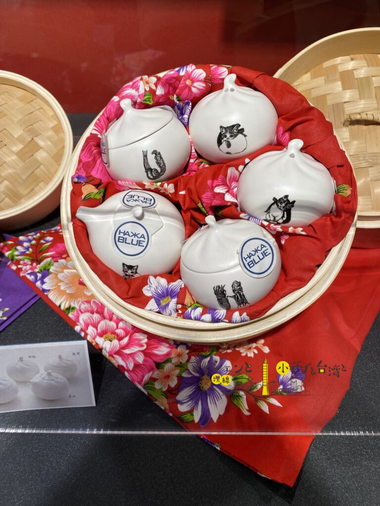 新品未使用　ヒグチユウコ　台湾個展限定グッズ　バインダー　クリップボード ヒグチユウコ 台湾 限定グッズ